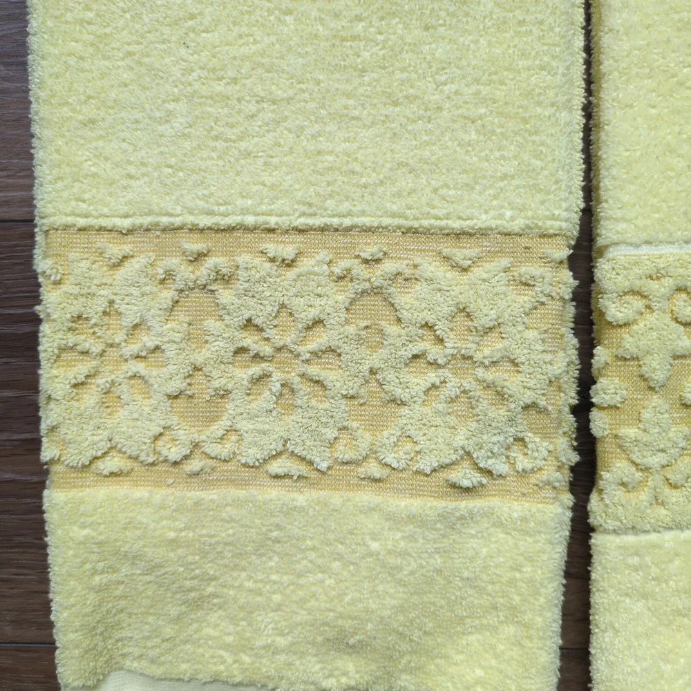 Vtg Sculpted Floral Yellow Bath Towels Fringed Retro 70s‎ Groovy Set of 2 Large